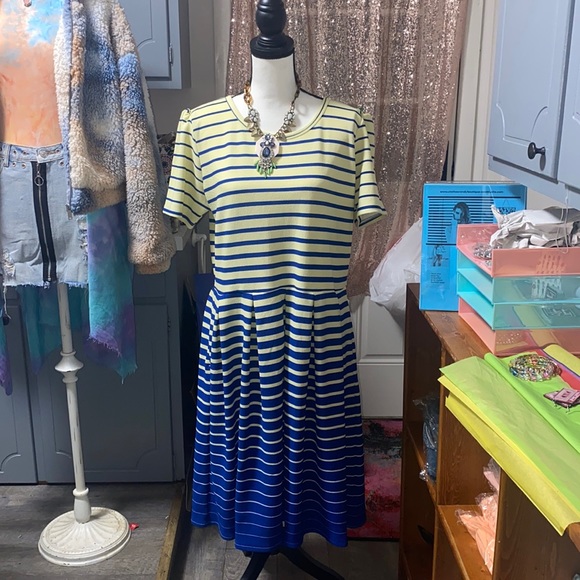 Lularoe plus size dress Amelia - Picture 1 of 3